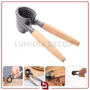 NutriCrack – Quebra-Nozes de Alumínio com Cabo de Madeira